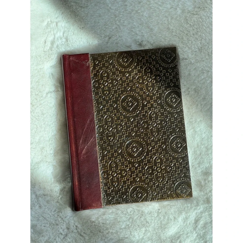 Matr Boomie Sustainable‎ Leather Journal Embossed Cover Red Spine Blank Pages